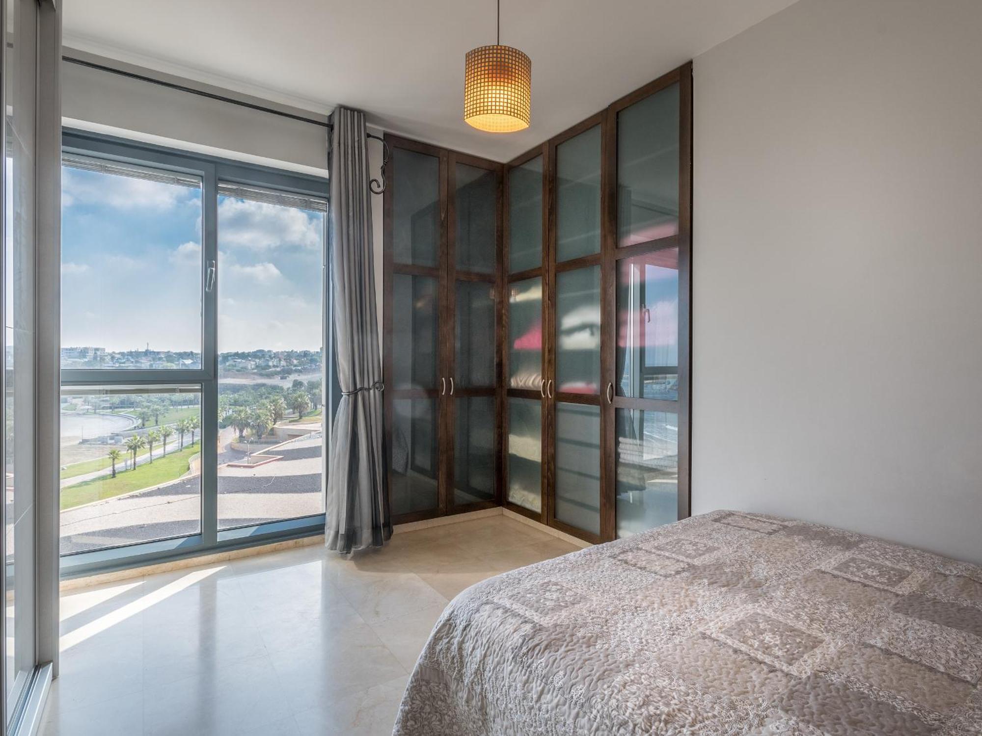 Front Of Beach Next Ritz Hotel - 3 Bedroom& 3 Bathroom Herzliya Quarto foto